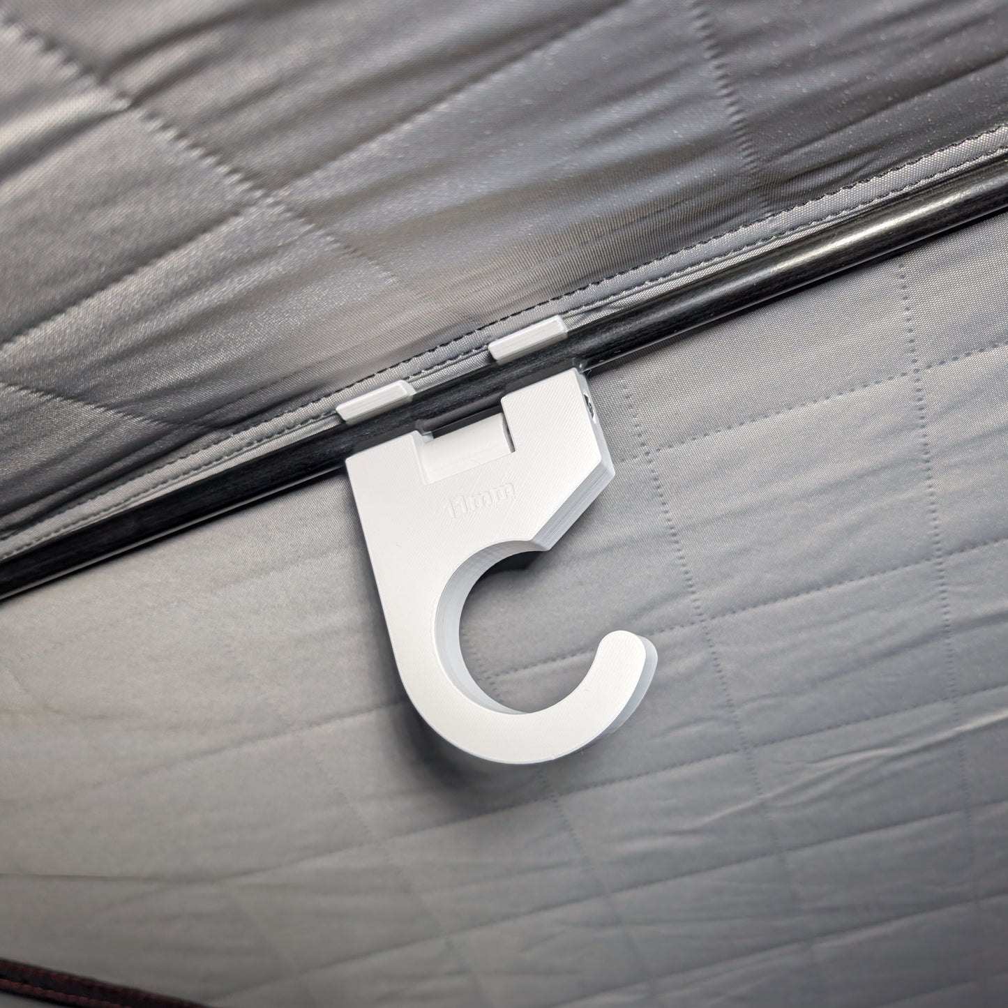 Gear Hook for 11mm/10mm Shanty Poles - White