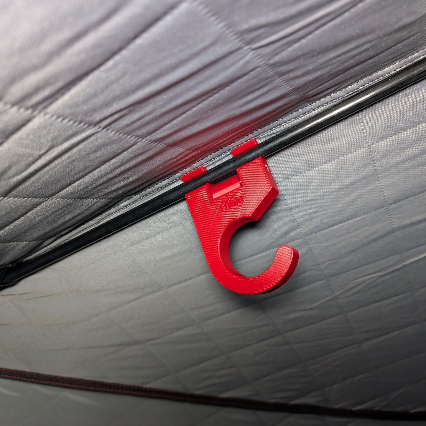 Gear Hook for 11mm/10mm Shanty Poles - Red