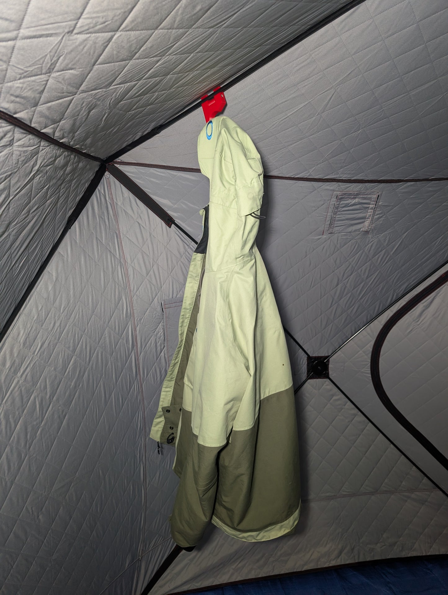 Gear Hook for 11mm/10mm Shanty Poles - Red