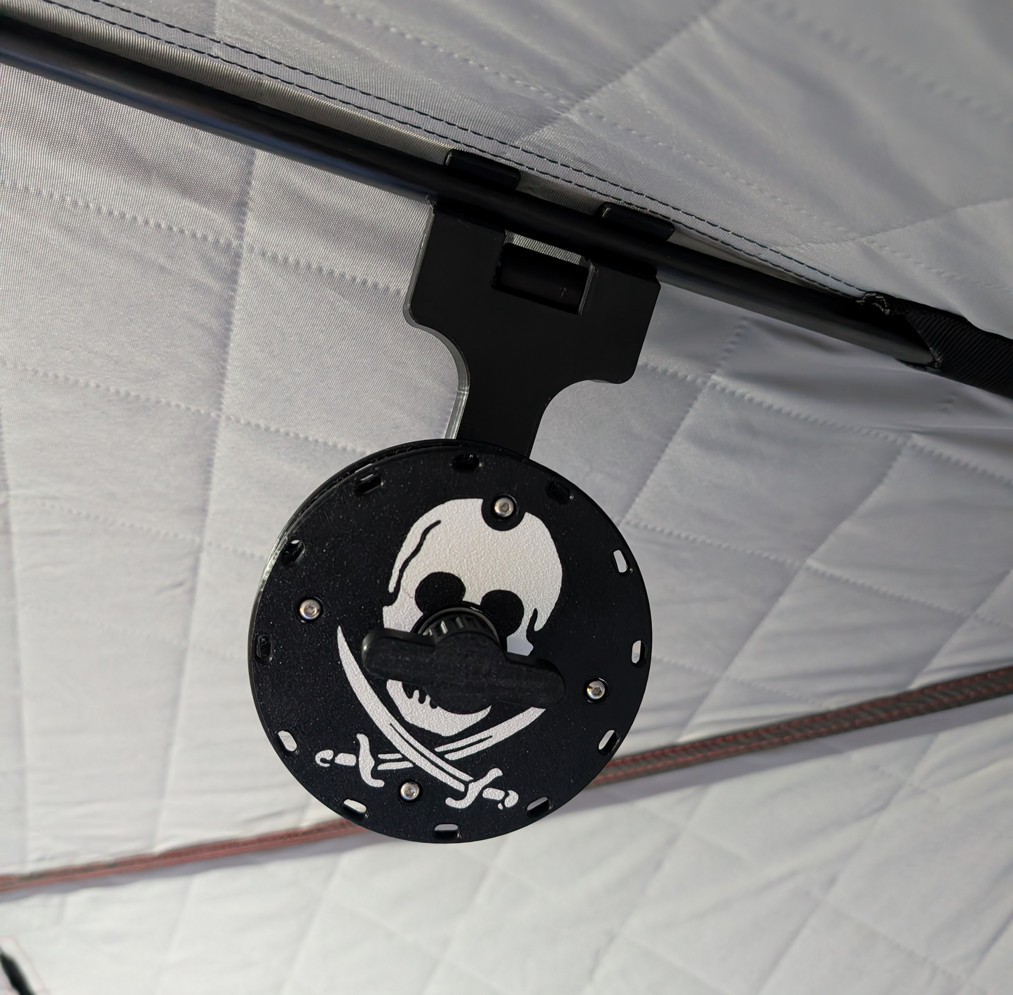 Rattle Reel for 10mm/11mm poles - Pirate