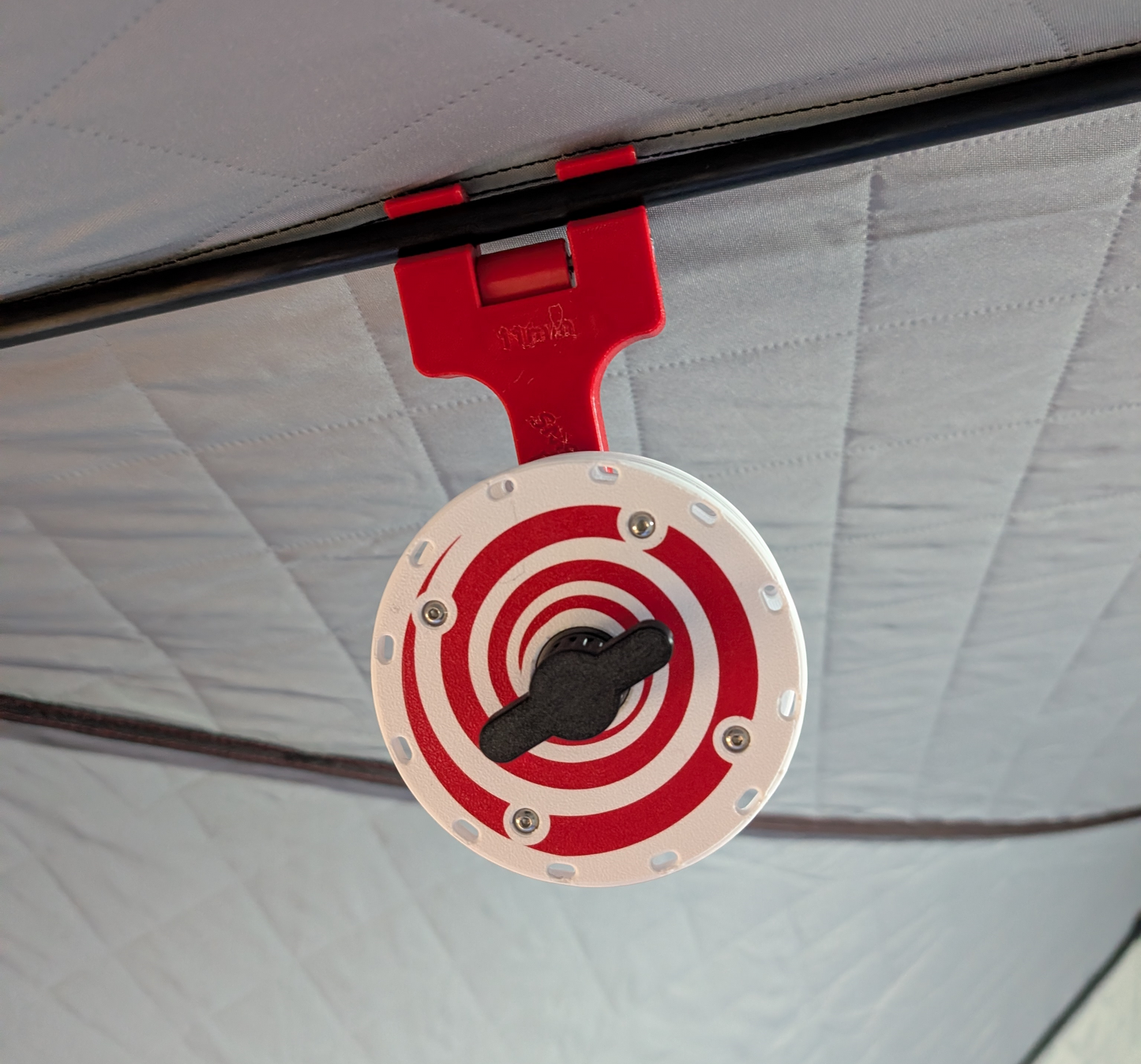 Rattle Reel for 10mm/11mm poles - Red Spiral